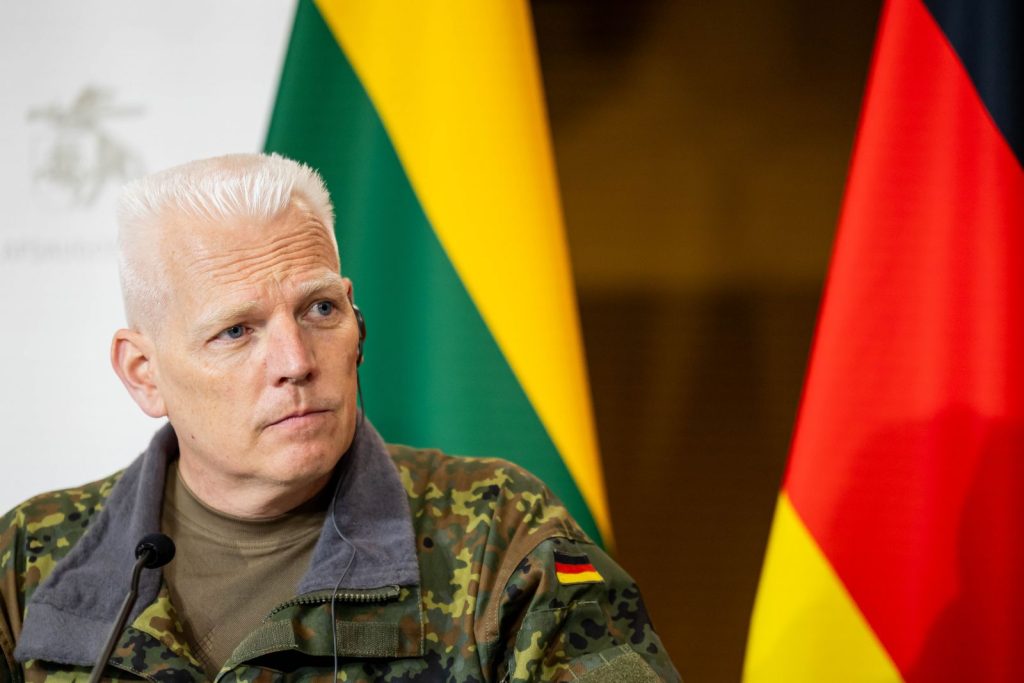 Vokiečių brigados vadovybė turi sunkumų perkeldama karius į Lietuvą